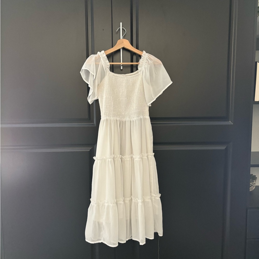 Chic White Tiered Midi Dress
